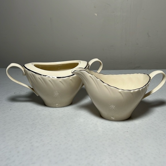 Lenox Other - Vtg Lenox Weatherly Creamer/Sugar Scalloped Edge Ivory Bone China Platinum Trim